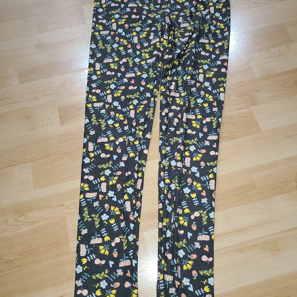 New LuLaRoe one size leggings